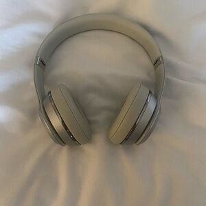 Beats by Dre Over-Ear Headphones - Light Gray